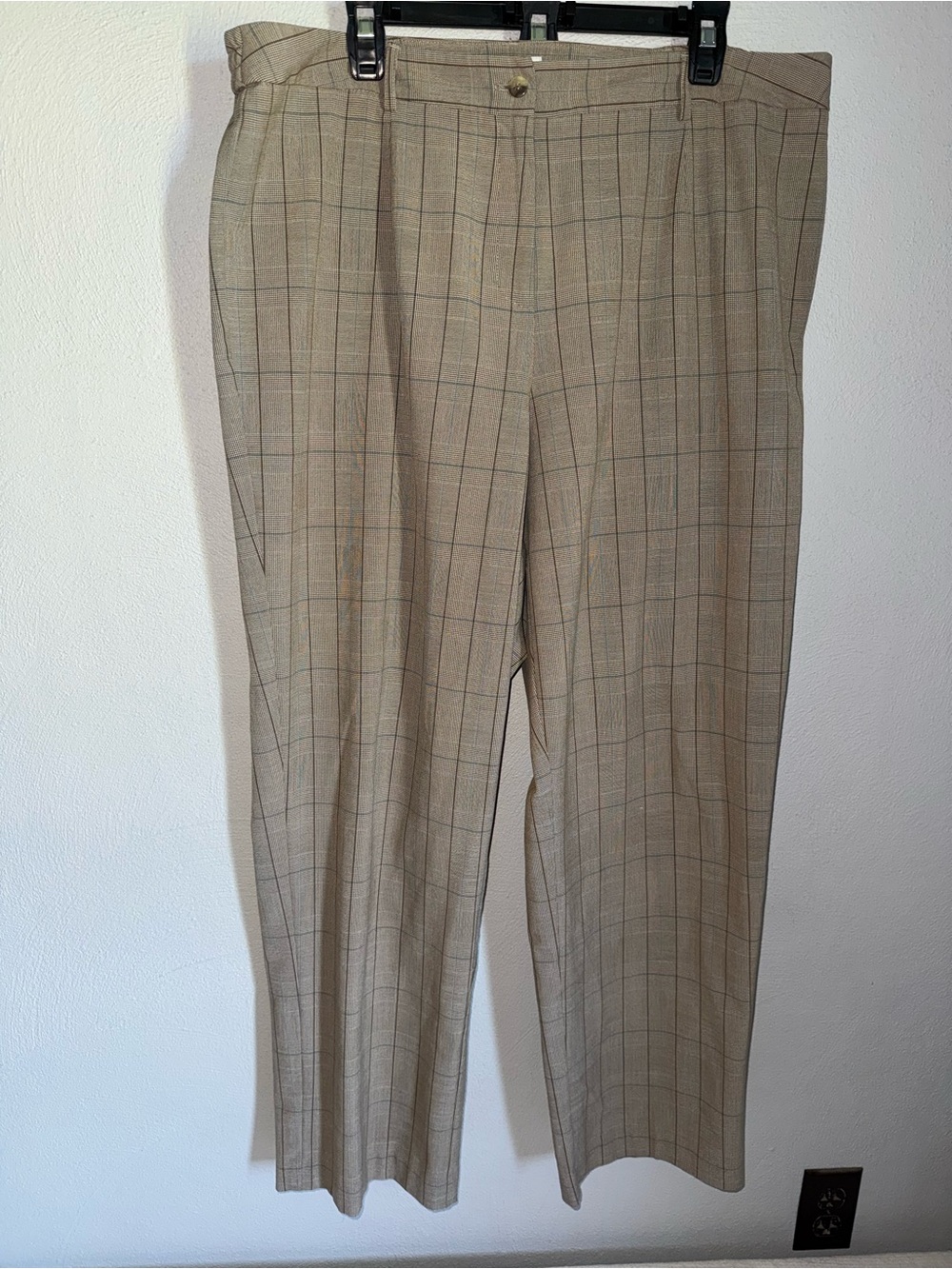 dressbarn Blue and Beige Plaid Women's Trousers